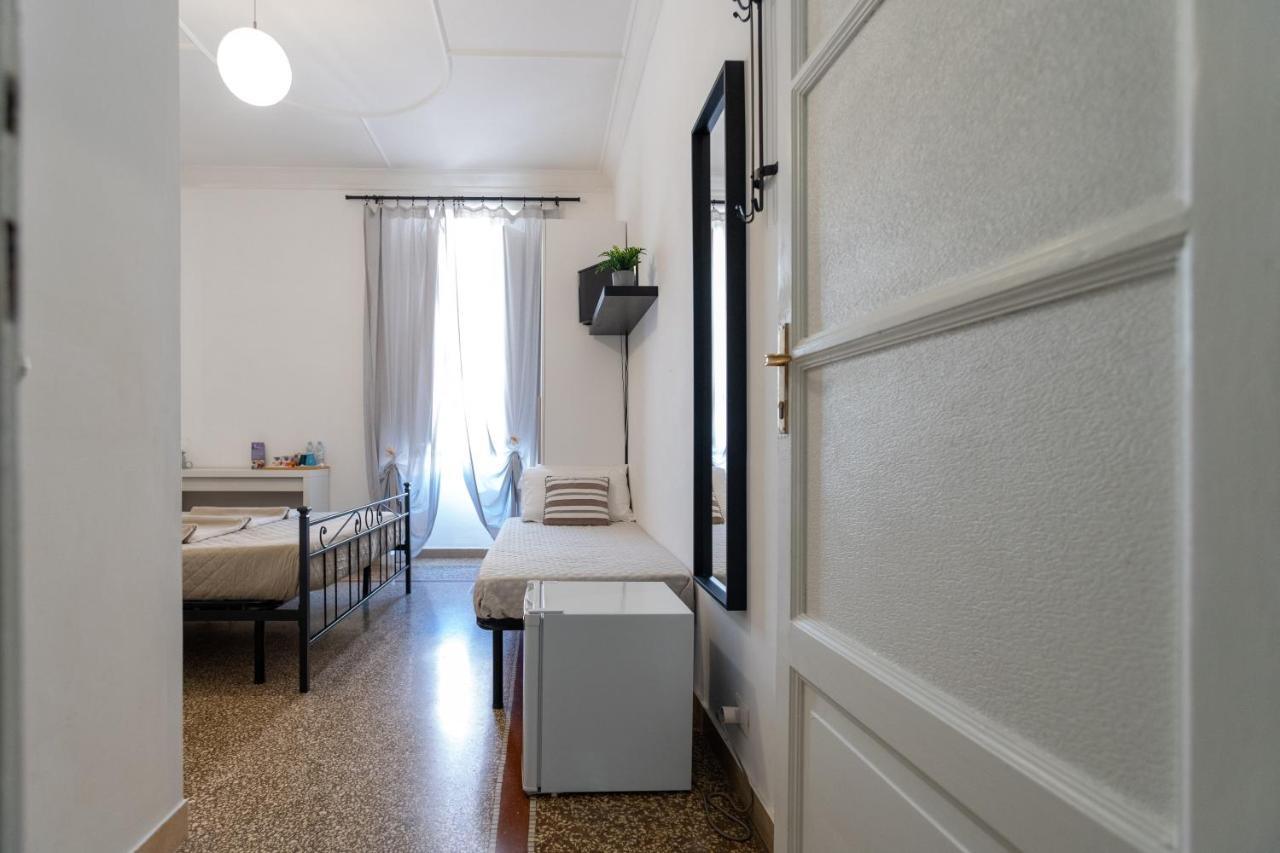 Zaira Acomodação com café da manhã  Roma